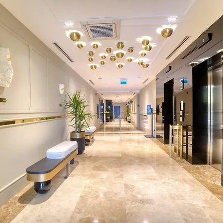 Hotel Ibos 4*